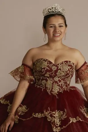 Tiered Quince Dress With Interchangeable Sleeves - Image 11