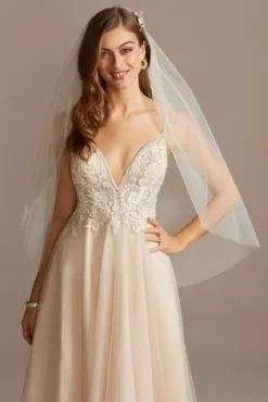 Gathered Tulle Fingertip Veil With Allover Glitter