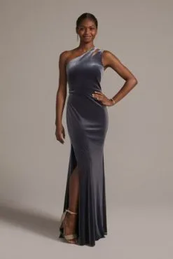 Cutout One-Shoulder Velvet Gown With Skirt Slit