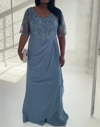 Chiffon And Lace Empire Waist Gown - Image 4