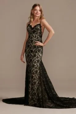 Low- Back Soft Lace Wedding Dress