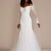 Long Sleeve Lace And Tulle Trumpet Wedding Dress